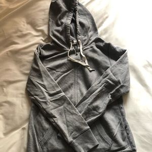 Under Armour sweatshirt